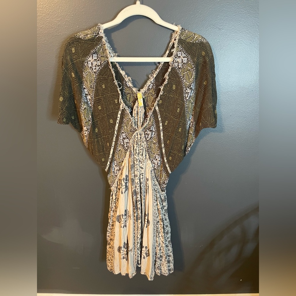 Free people swing dress size SM but could fit M as well! Very Comfortable
